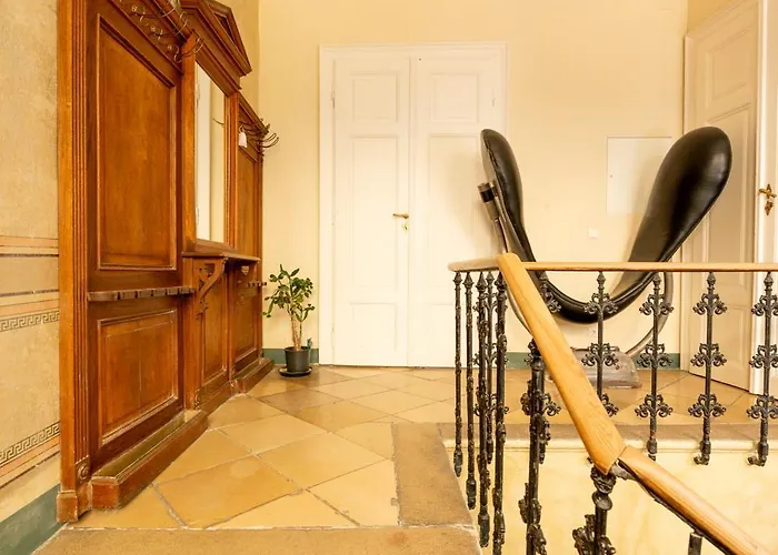 Small With 24-hour Check-in * Schwechat